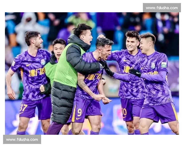 津门虎外援面部重创！萨尔瓦多鼻骨骨折 + 脑震荡，晒伤情照：我会更强大归来